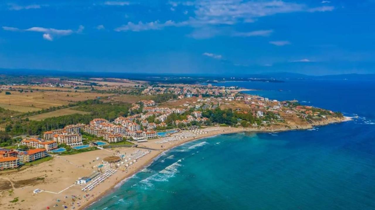 Oasis Del Mare Beach Front Hotel Lozenets Exterior photo