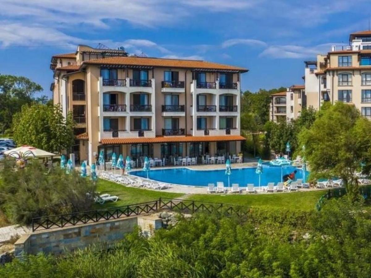 Oasis Del Mare Beach Front Hotel Lozenets Exterior photo